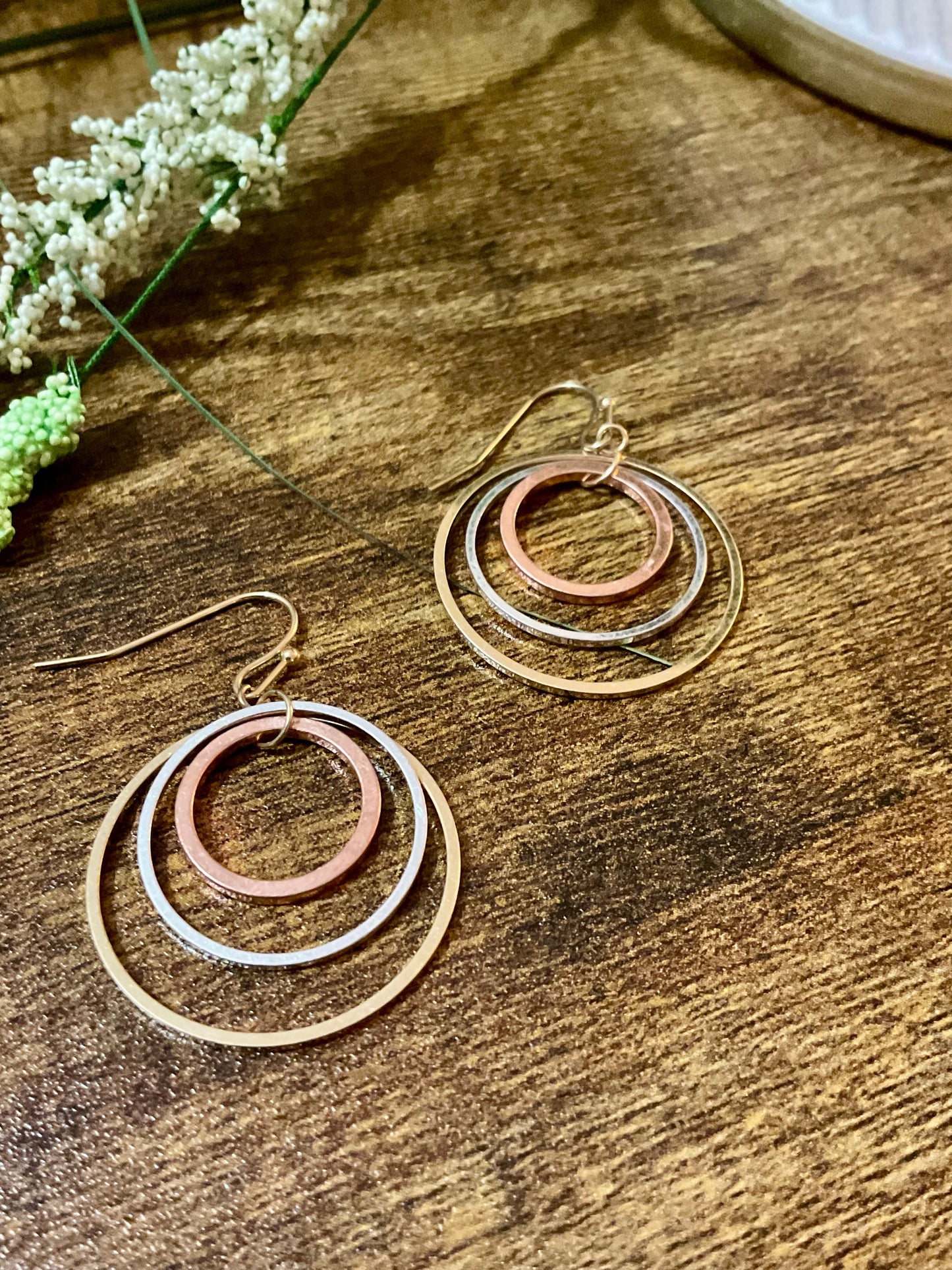 Triple Hoop Ohrringe mit Gold, Silber, Roségold