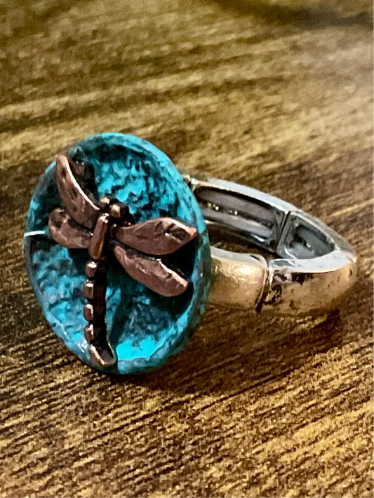 Vintage Metal Dragonfly Ring mit Stretch Band