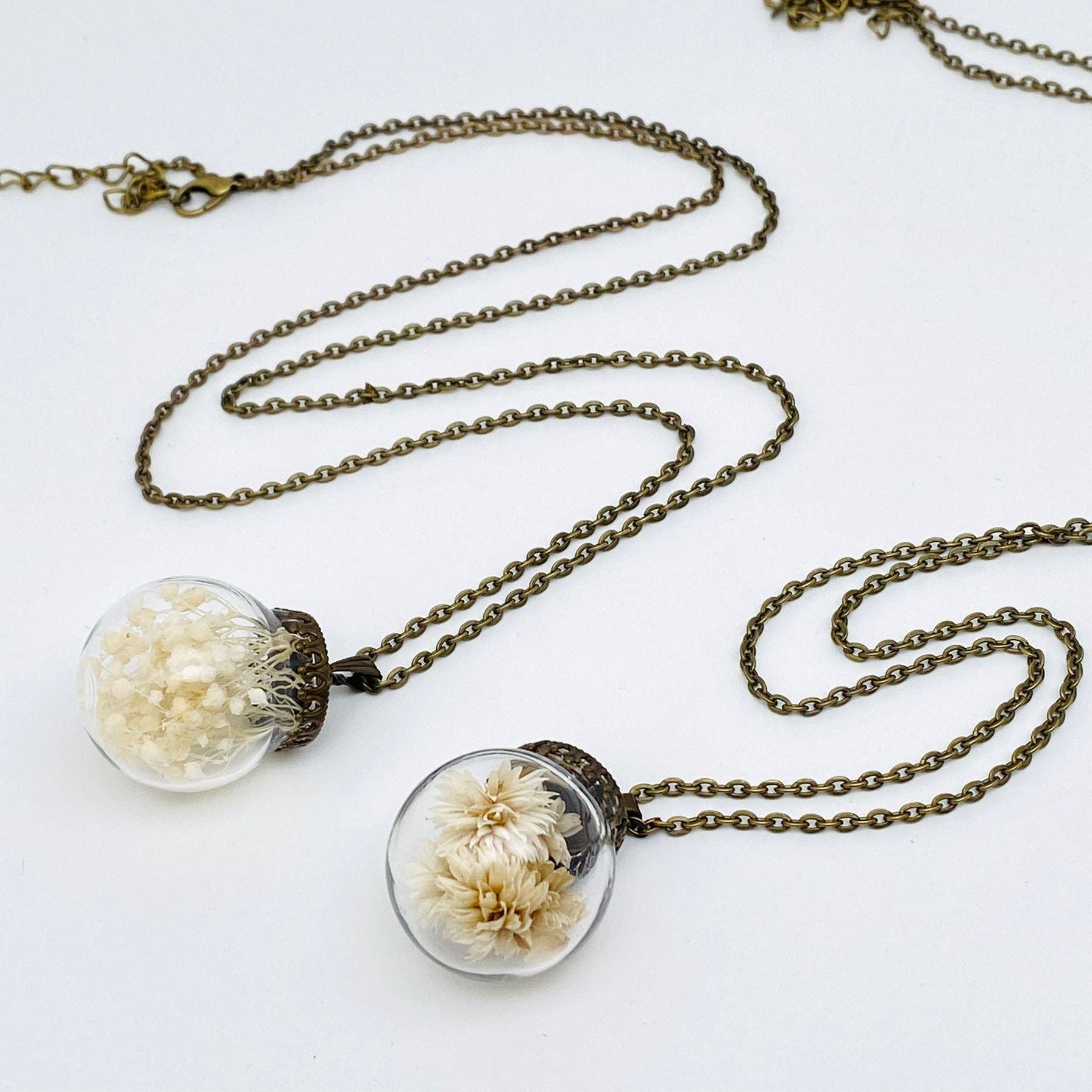 Getrocknete Blumen Blumenball-förmige Charm Pendant Halskette