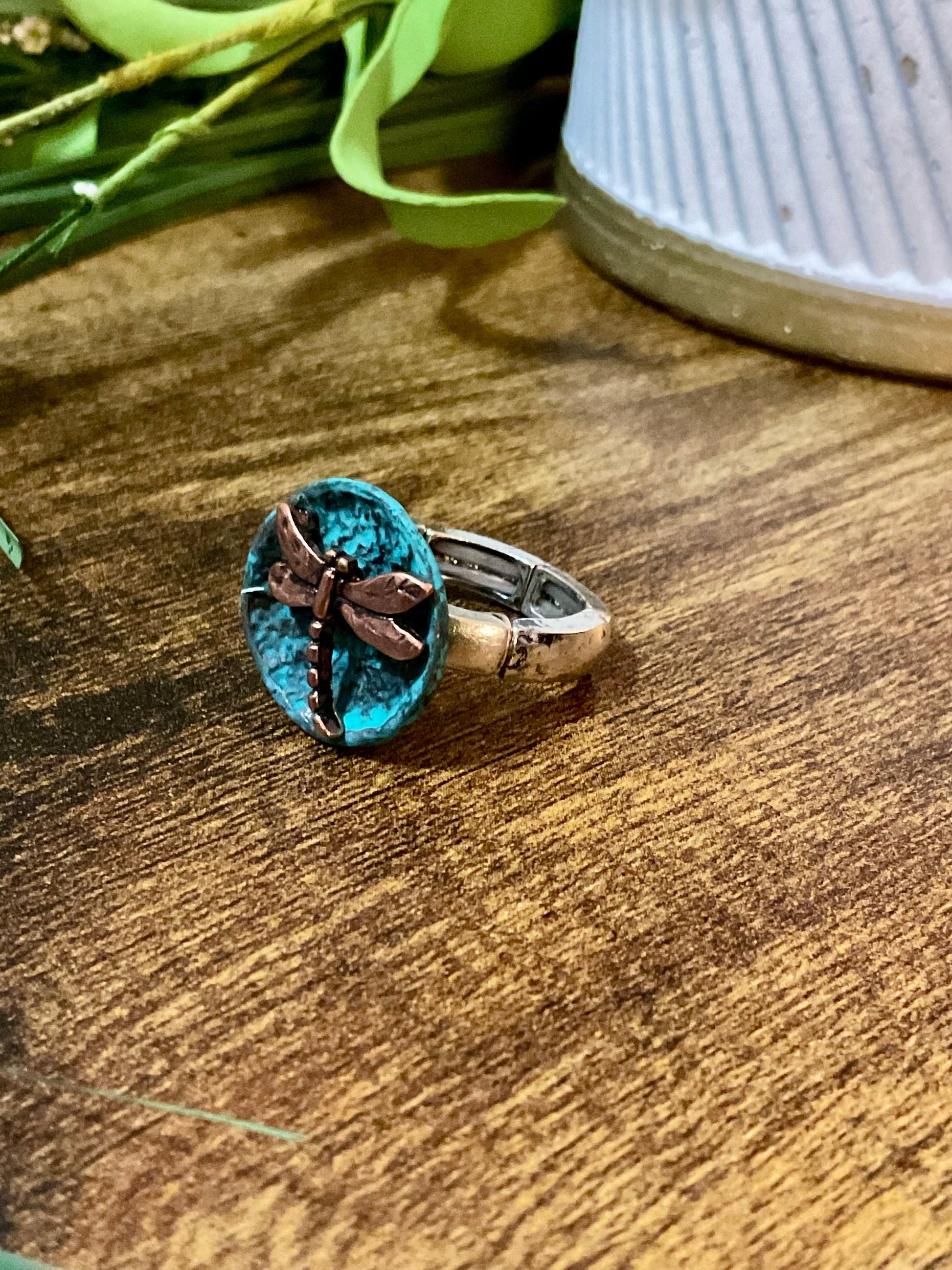 Vintage Metal Dragonfly Ring mit Stretch Band