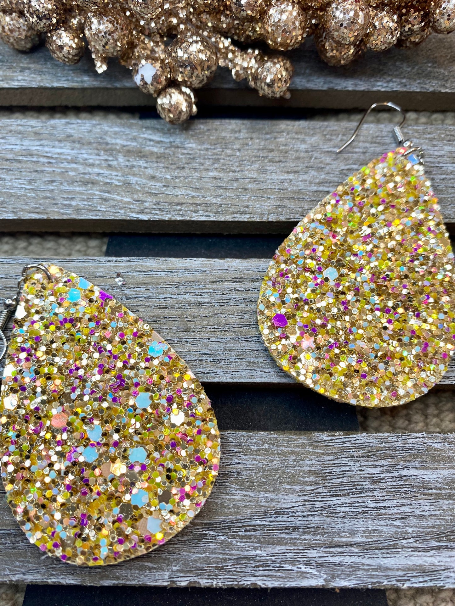 Glitter Teardrop Ohrringe - Verschiedene Farben