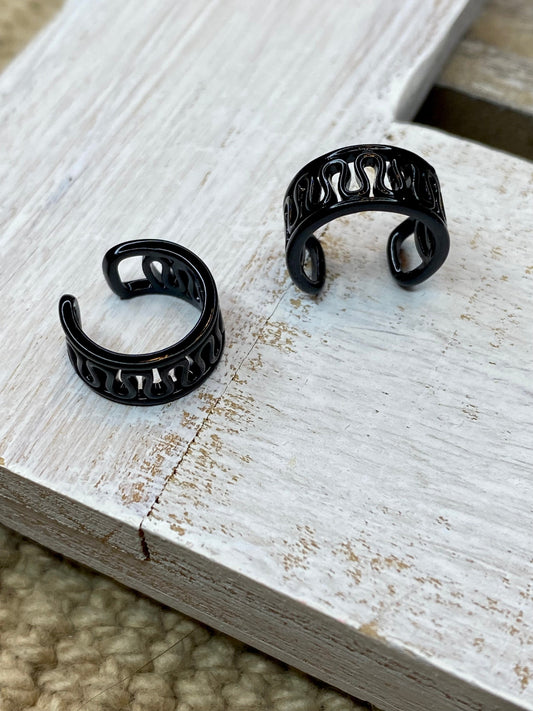 Ausgewählte Schwarz Ear Cuffs