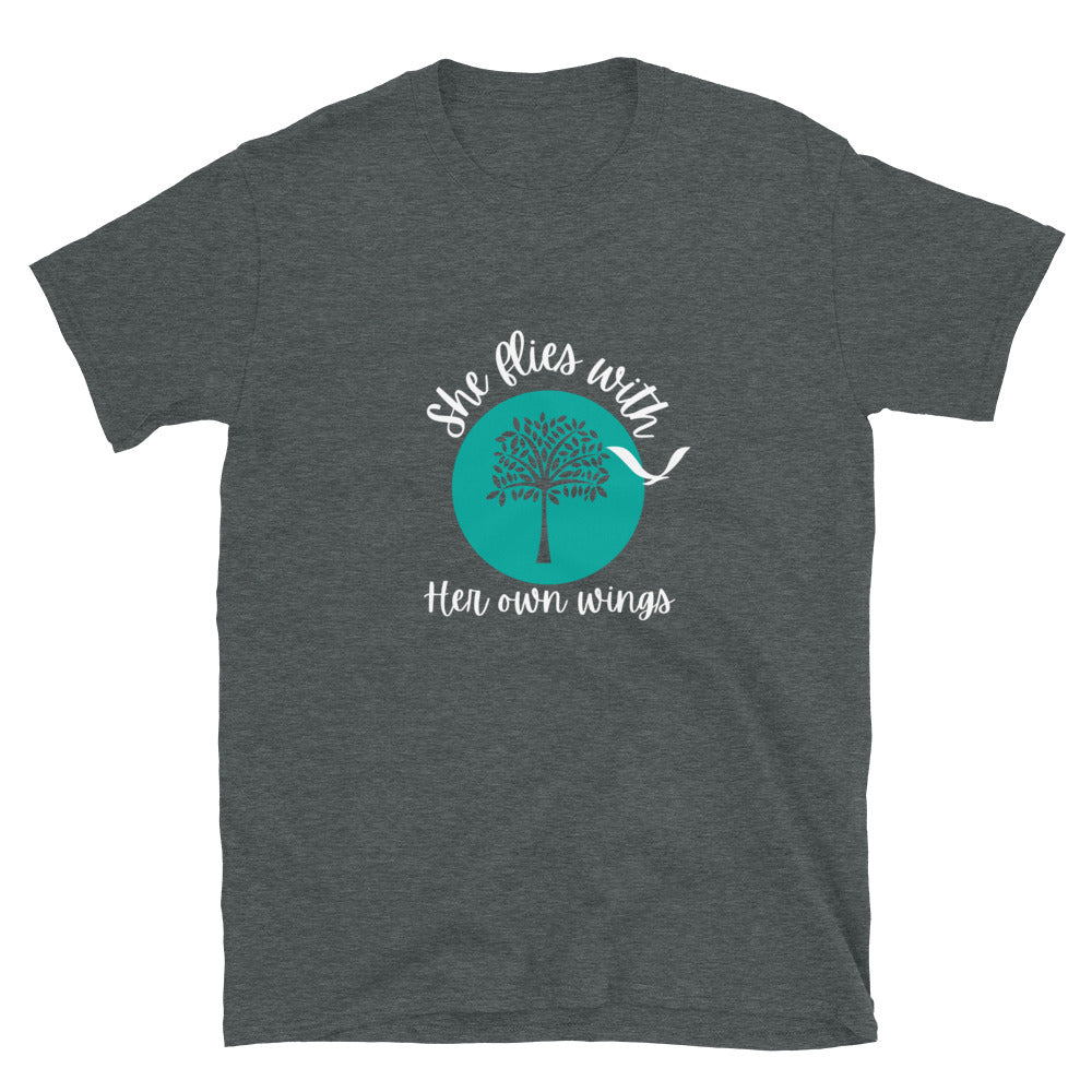 Sie fliegt mit ihren eigenen Flügeln Shorts-Sleeve Unisex T-Shirt